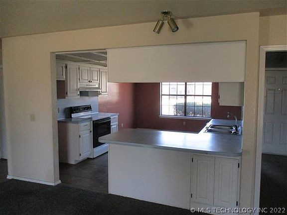 5th image of 3411 S 73rd West Ave