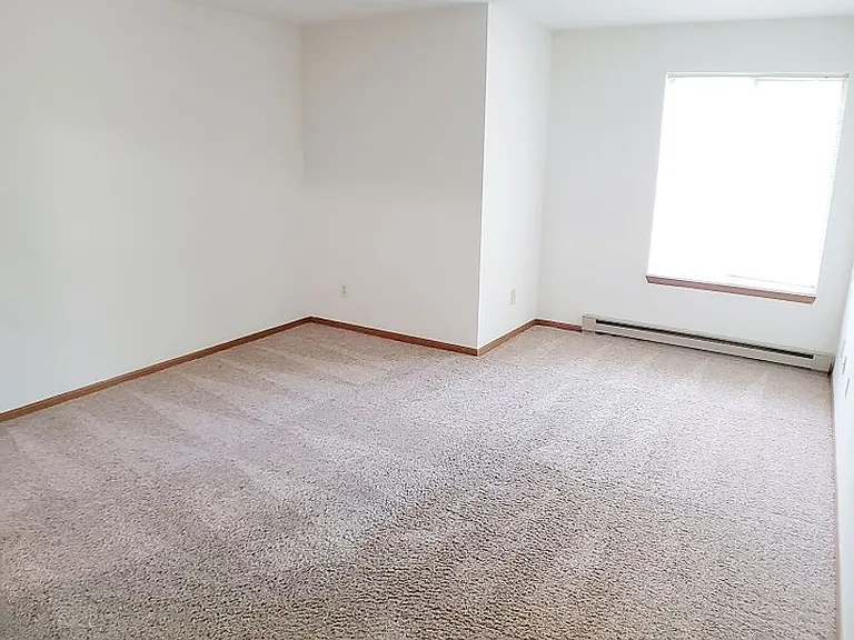 Orchard Village Apartments — Photo 149