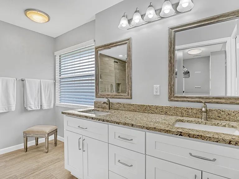 133 Black Olive Cres — Photo 24
