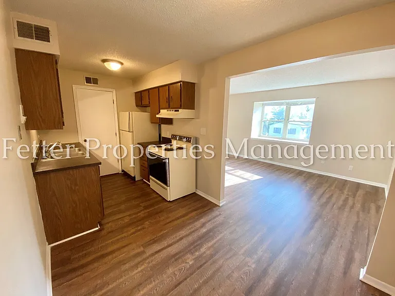 2716 N Kentucky Ave — Photo 2