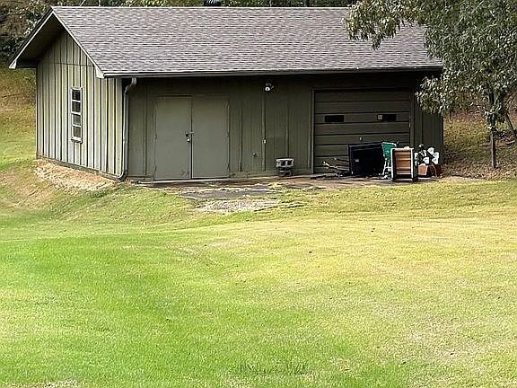 Storage/utility building