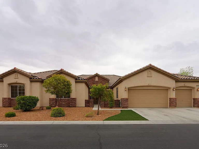 7560 Prancing Pony Ct — Photo 5