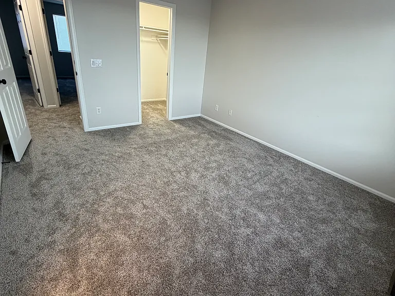 5843 Butterfield Dr — Photo 8