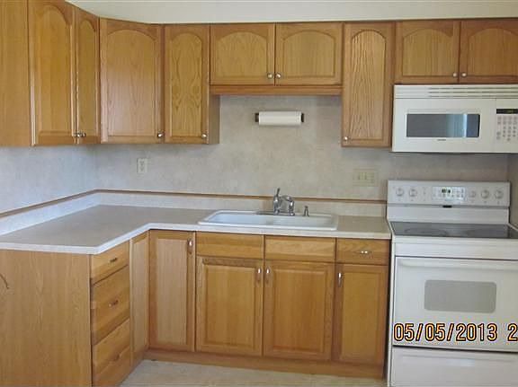 3rd image of 8838 Carolyn Ave