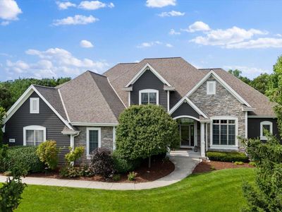 360 Hollyhock LANE, Hartland, WI, 53029