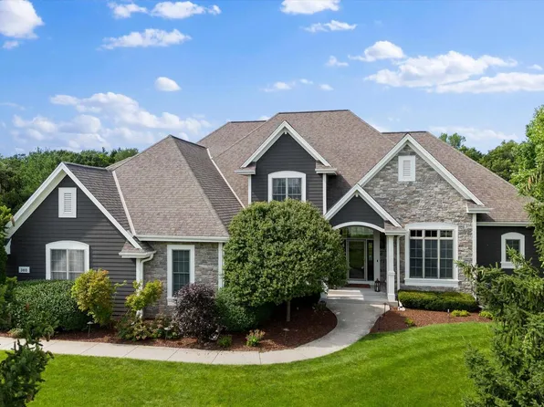 360 Hollyhock LANE, Hartland, WI 53029