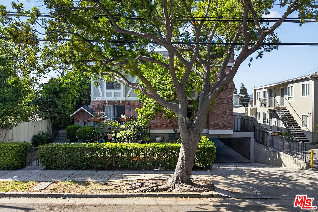 2519 Kansas Ave — Photo 1