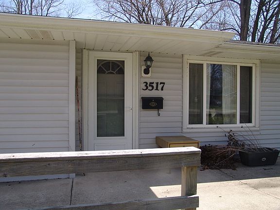 3rd image of 3517 Kings Rd