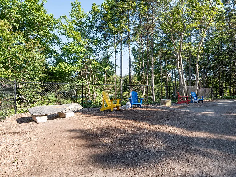 109 Greenpark Close — Photo 15