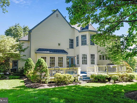 4th image of 43263 Brownstone Ct