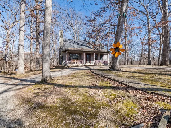 5768 E Mayberry Ct, Oreana, IL 62554