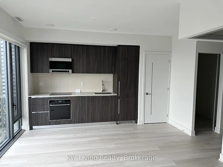 8 Cumberland St #1707 — Photo 1