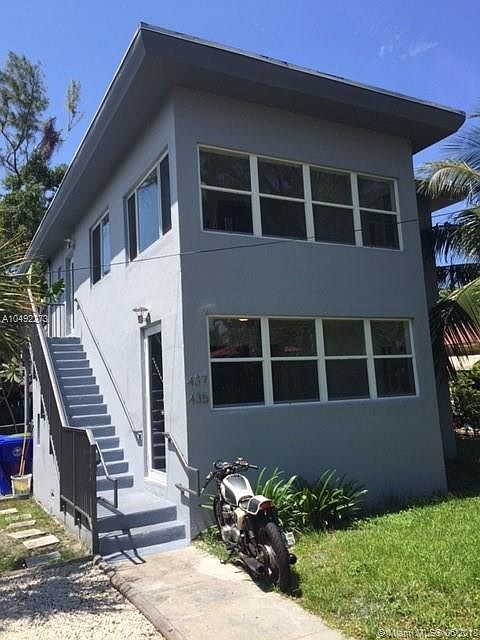 1st image of 435 NE 69th St #435