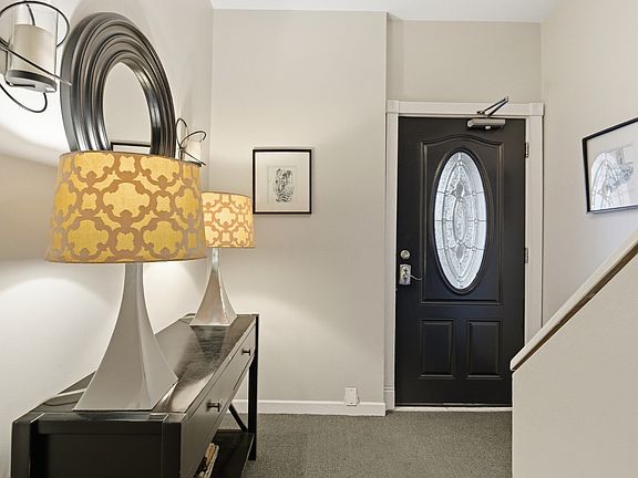 2nd image of 881 Harrison Ave APT 1