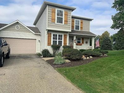 6929 Peninsula Dr NE, Rockford, MI, 49341