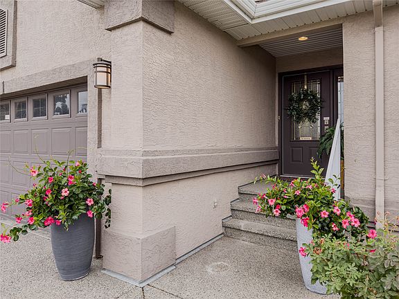 2nd image of 101 Coppertree Ct
