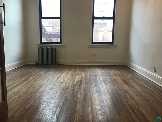 Rented by EXR | media 6