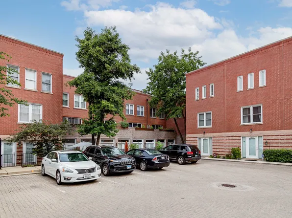 929 N Racine Ave #A, Chicago, IL 60642