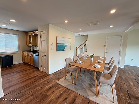 2nd image of 18 Pendleton Ln