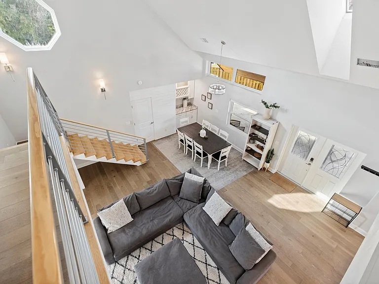 430 Island Cir — Photo 40