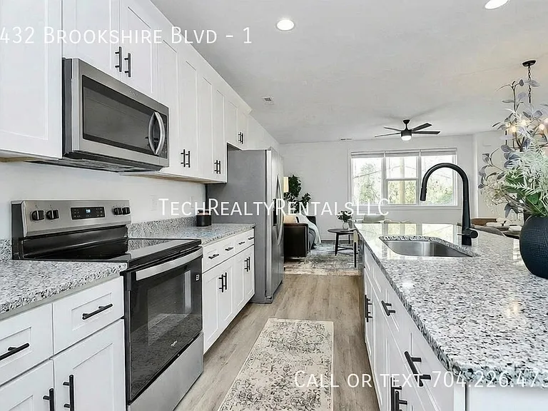 3432 Brookshire Blvd #1 — Photo 13