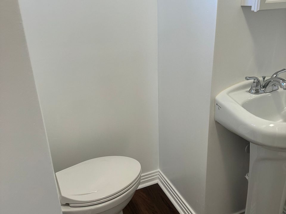2nd image of 3302 E Ocean View Ave #1