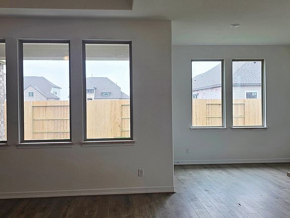 3060 Sunscape Terrace Drive Interior Image 4
