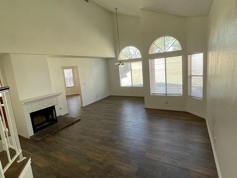 16982 Walnut Ct — Photo 4