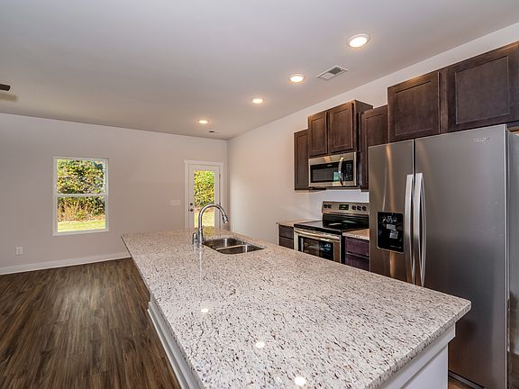 4th image of 5413 Cedar Creek Dr