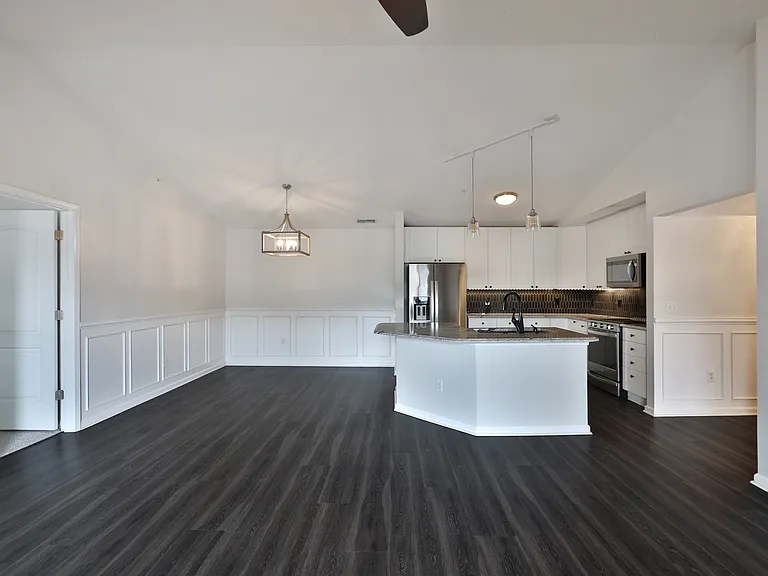763 Hidden Springs Dr — Photo 13