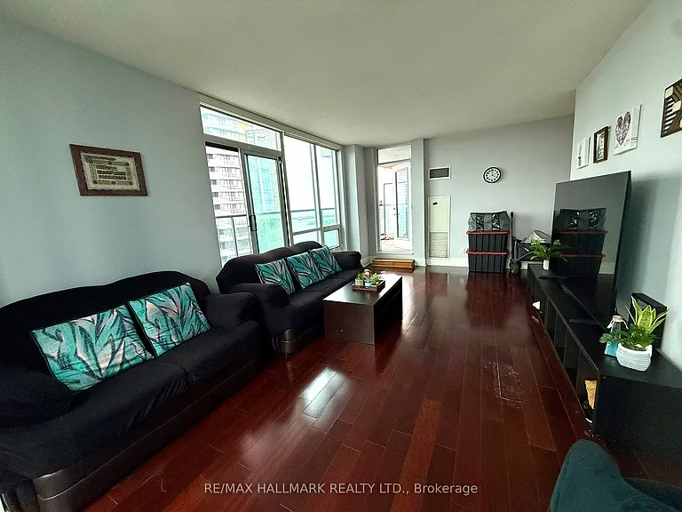 16 Yonge St #3803 — Photo 11