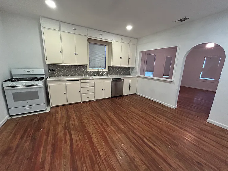 4711 Erin Blvd — Photo 7