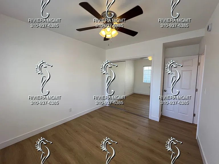927 W 10th St — Photo 16