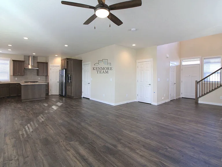 3228 S Jefferson Pl — Photo 4