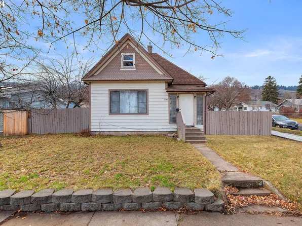 1108 2nd St, La Grande, OR 97850