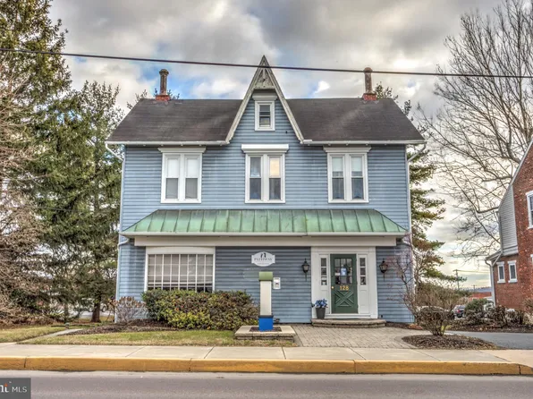 128 W Main St, New Holland, PA 17557