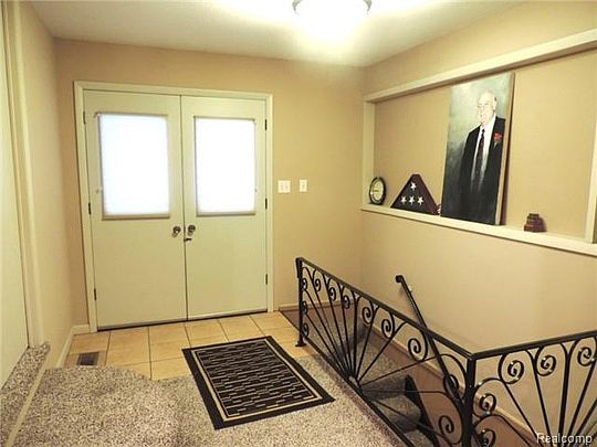 2nd image of 8828 Sandy Crest Ct