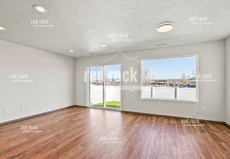 7113 E Pacific Way #2 — Photo 6