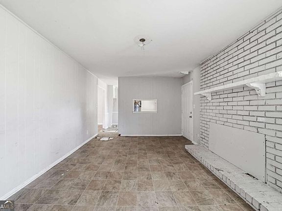 2nd image of 4804 Thompson Mill Rd