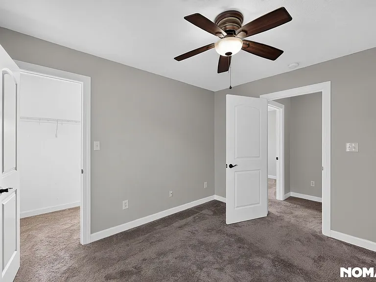 82 Grove Hill Ln — Photo 15