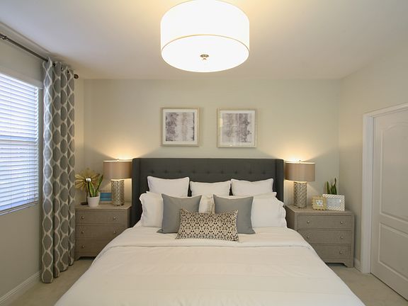 4th image of 17009 Avenida Visalia Unit 5