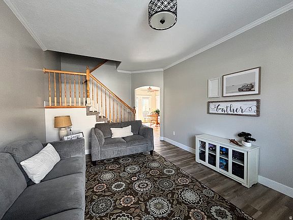 5th image of 8843 S Humboldt Ct