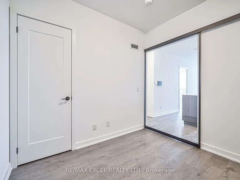 5 Defries St #1105 — Photo 31