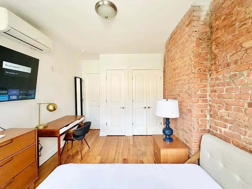 4 bed, 4.0 bath, 1200 sqft, $1,220 — Photo 4