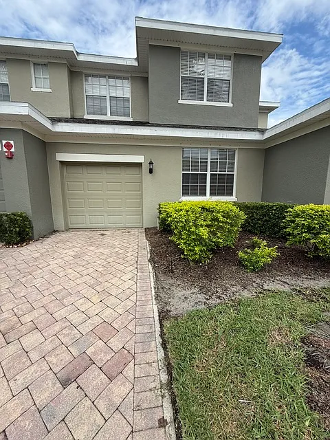2 bed, 1400 sqft, $2,100 — Photo 1