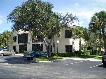 1st image of 2586 Carambola Cir N