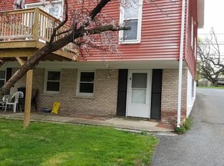 3906 Columbia Ave APT 4, Mountville, PA 17554