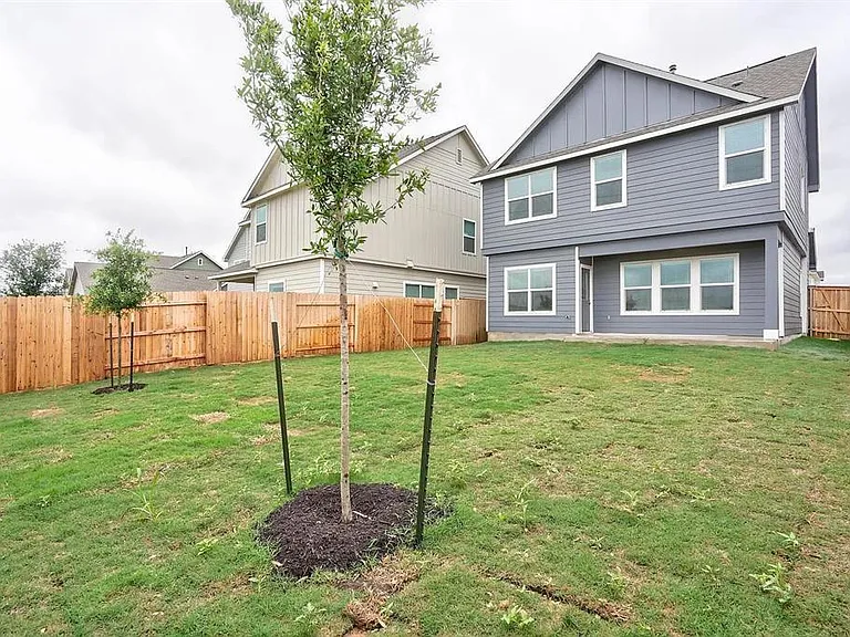 209 Majestic Cedar Dr — Photo 29