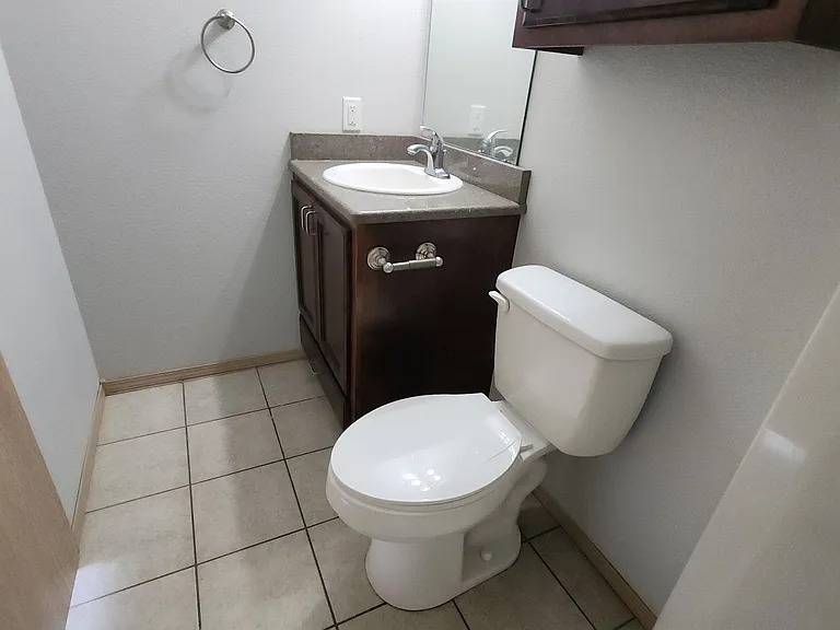 3318 N Detroit Ave — Photo 23