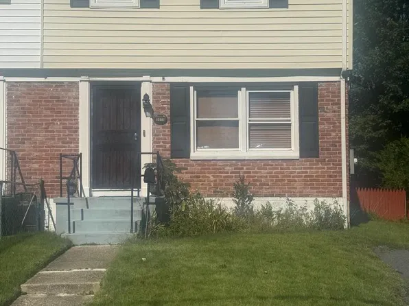 5812 Shoshone Dr, Oxon Hill, MD 20745